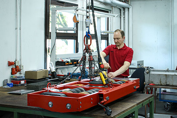 JUNG Service Fahrwerk Reoparatur