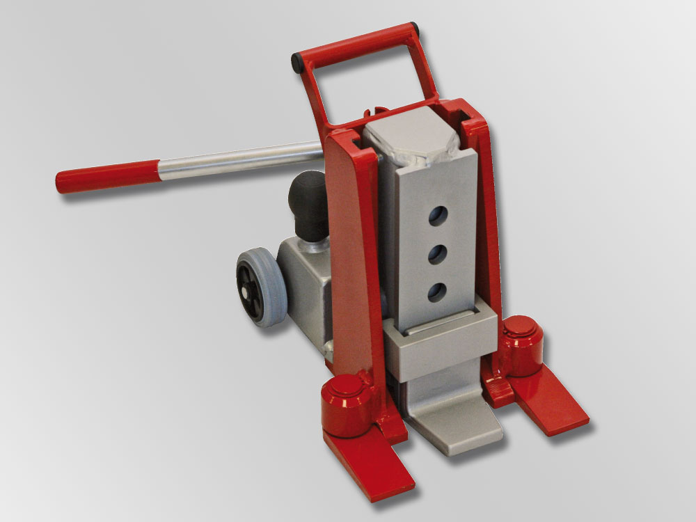 Hydraulic Jacks and Pumps